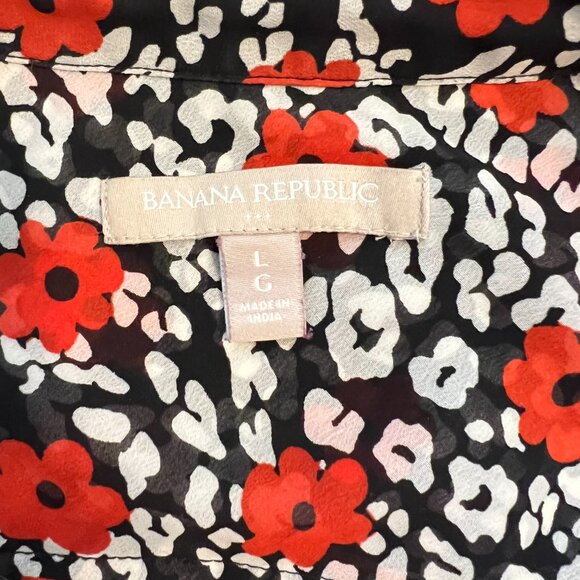 🌸 Sheer Floral Sleeveless Top  Black white and red- Banana Republic 🌸 size (L) - Picture 7 of 8